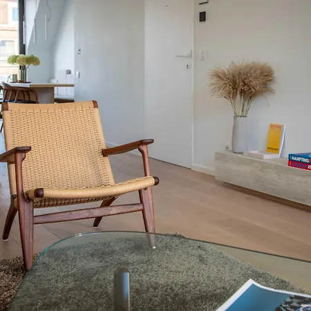 Stunning Duplex - 3 Bedroom - 2 Sunny Terrasses *
